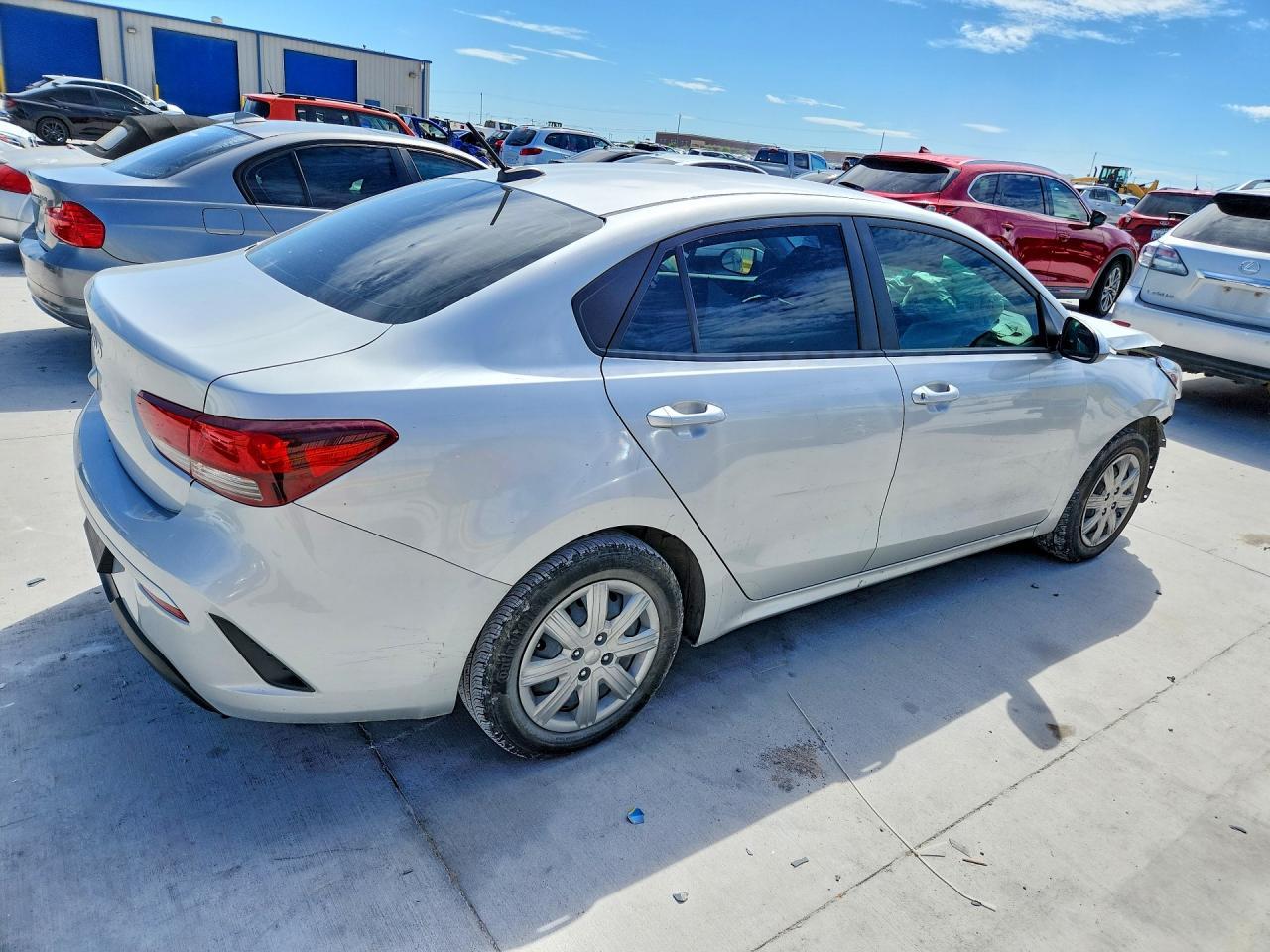 2023 Kia Rio Lx - Image 3