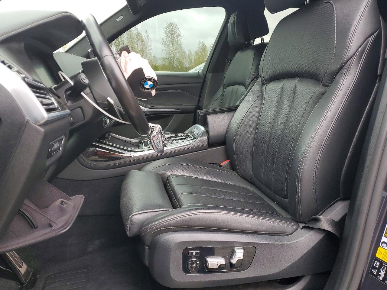 2020 BMW X7 M50I - Фото 7