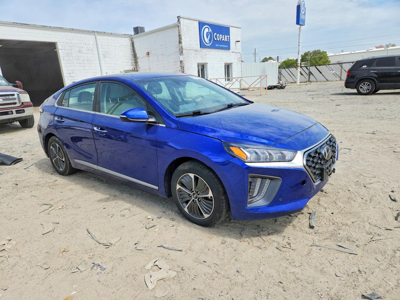 2022 Hyundai Ioniq Limited - Image 4