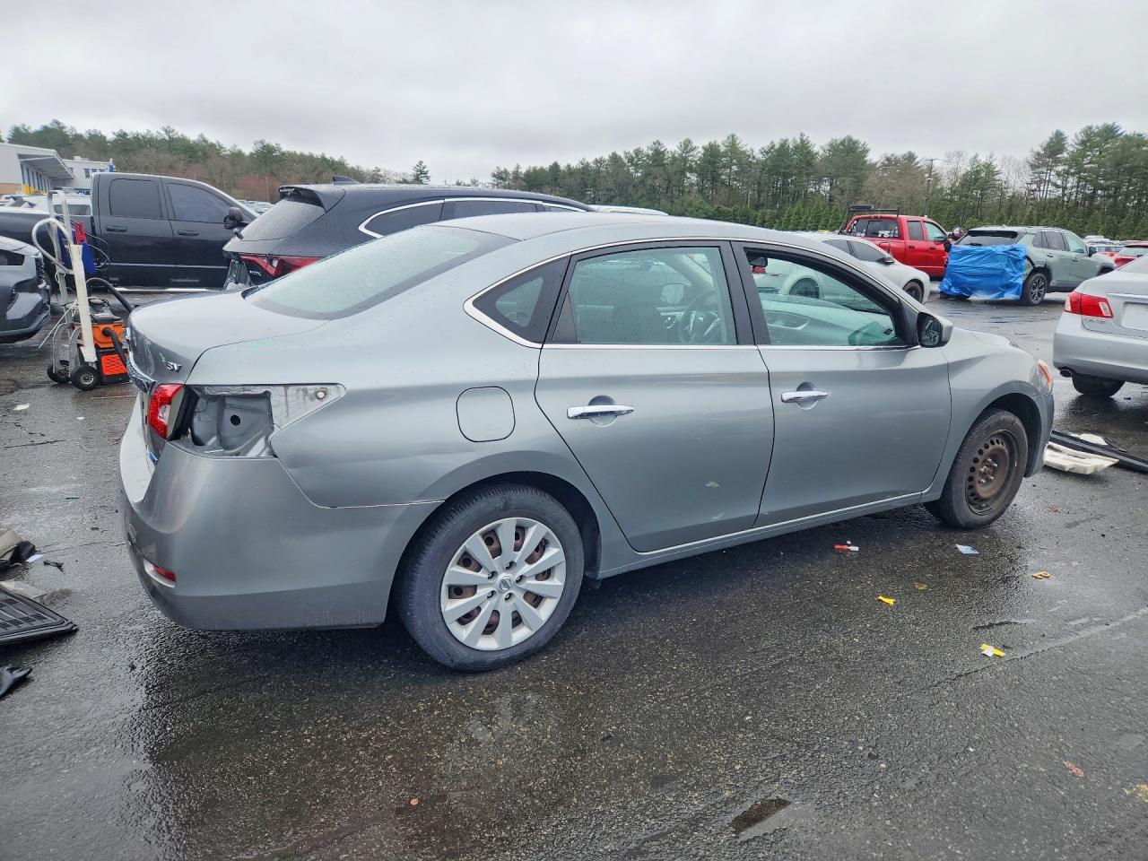 2014 Nissan Sentra S - Фото 3