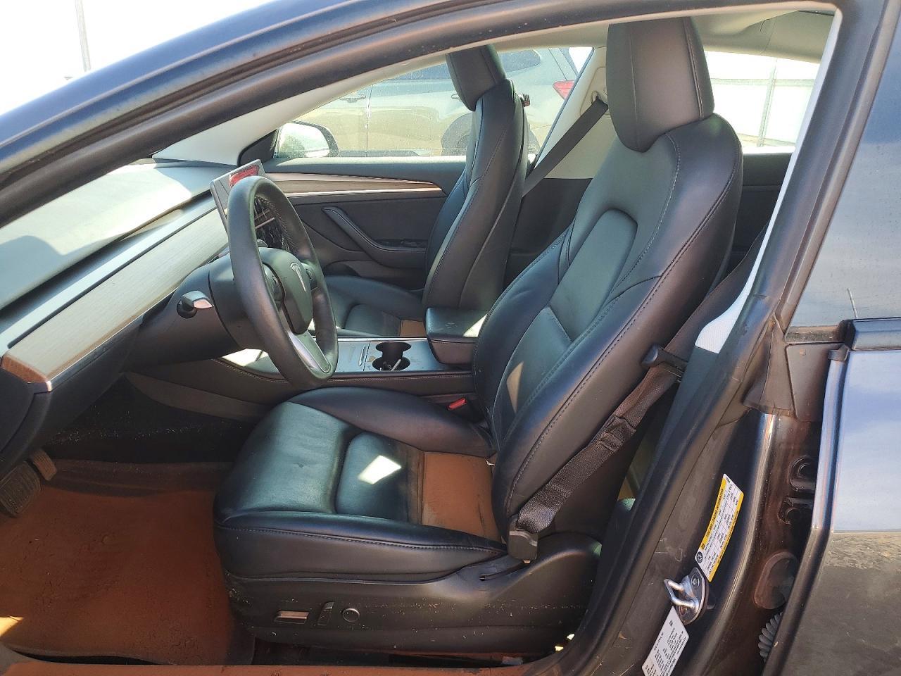 2023 Tesla Model 3 - Фото 7