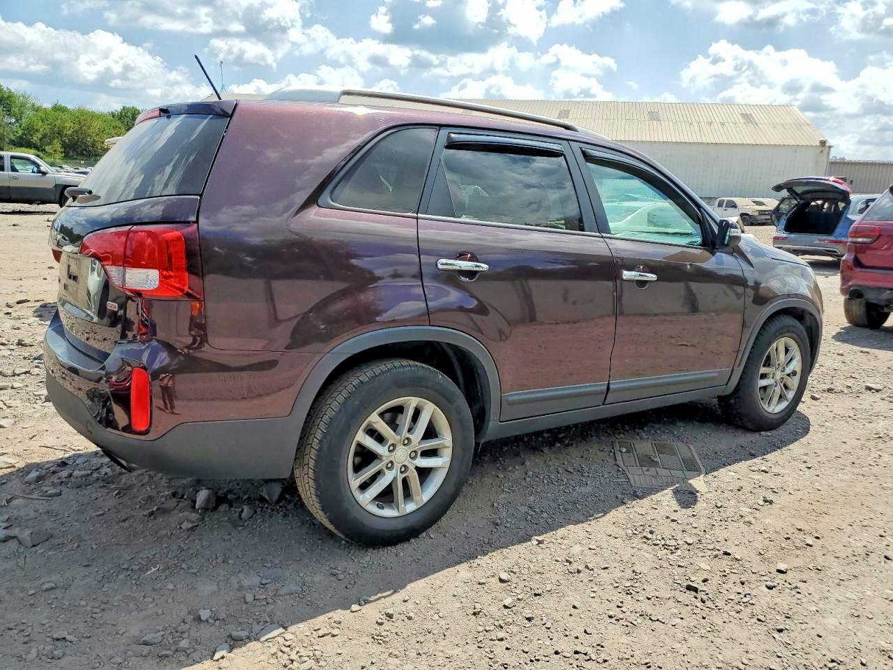 2015 Kia Sorento Lx - Image 3