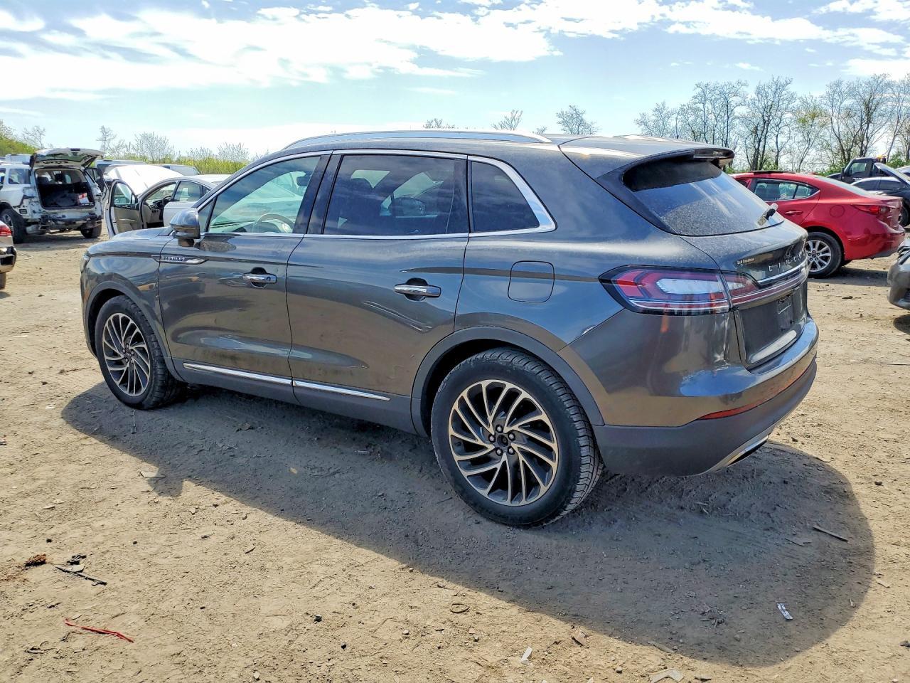 2019 Lincoln Nautilus Reserve - Фото 2