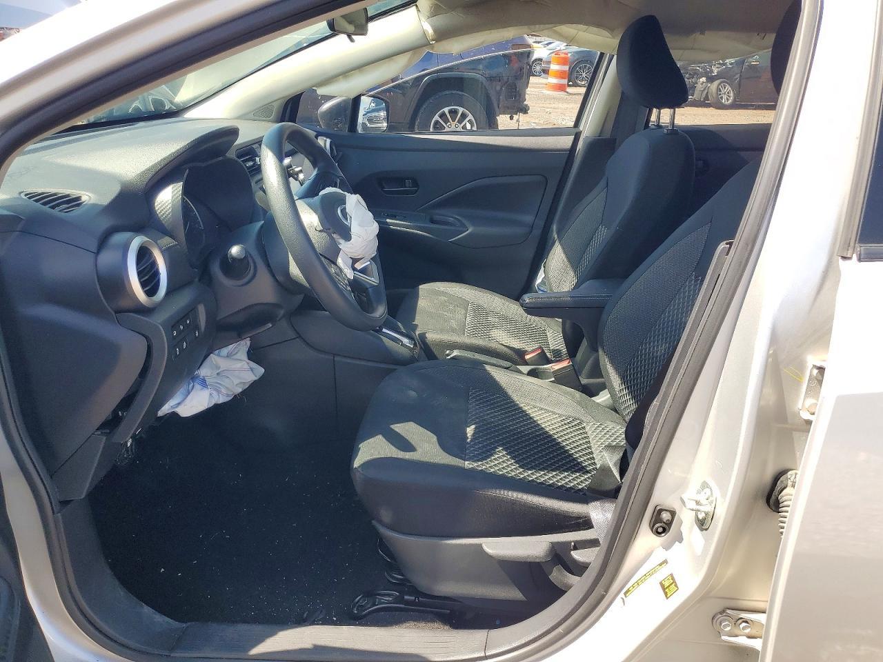 2020 Nissan Versa S - Image 7