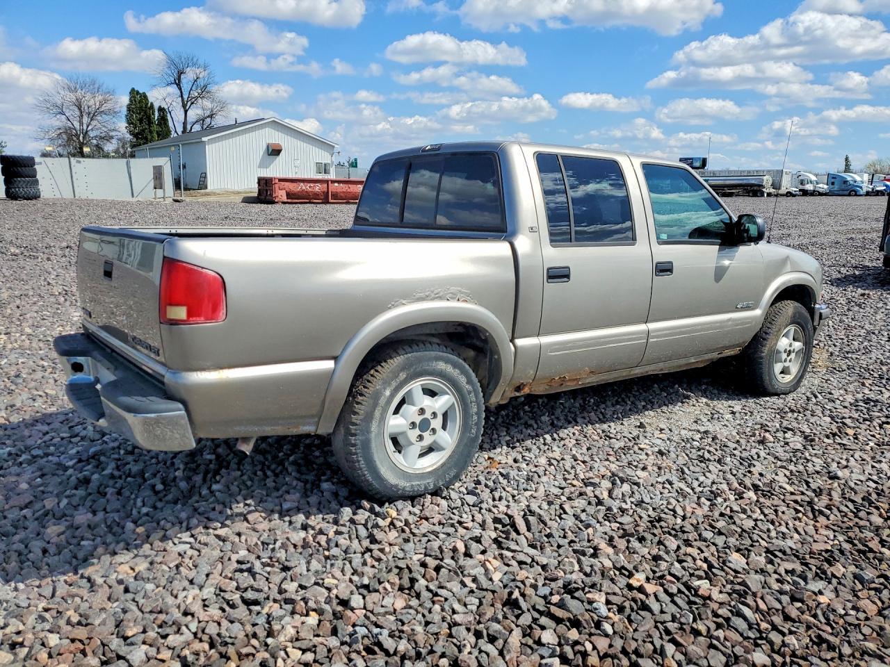 2002 Chevrolet S Truck S10 - Image 3