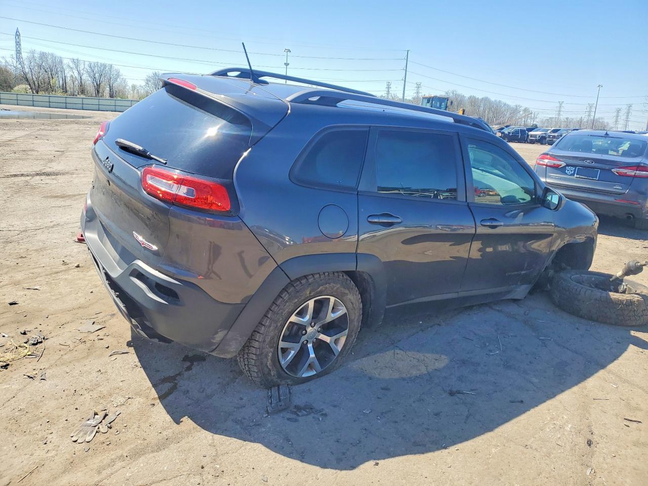 2014 Jeep Cherokee Trailhawk - Image 3