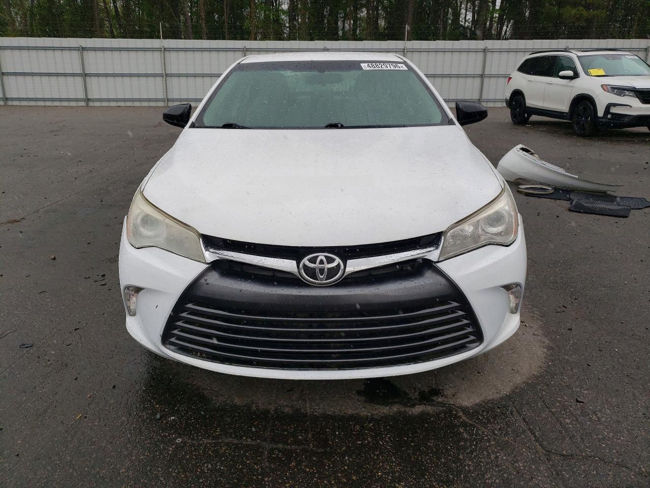 2017 Toyota Camry Se - Image 5