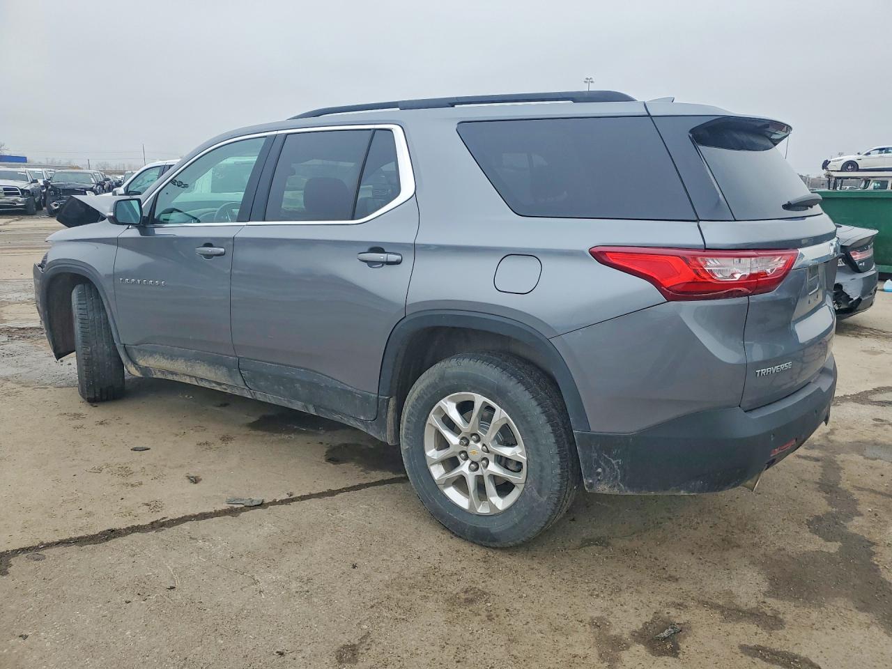 2020 Chevrolet Traverse Lt - Image 2