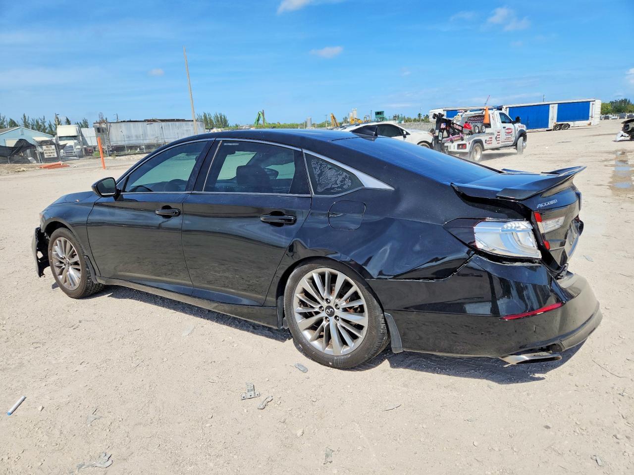 2019 Honda Accord Sport - Image 2