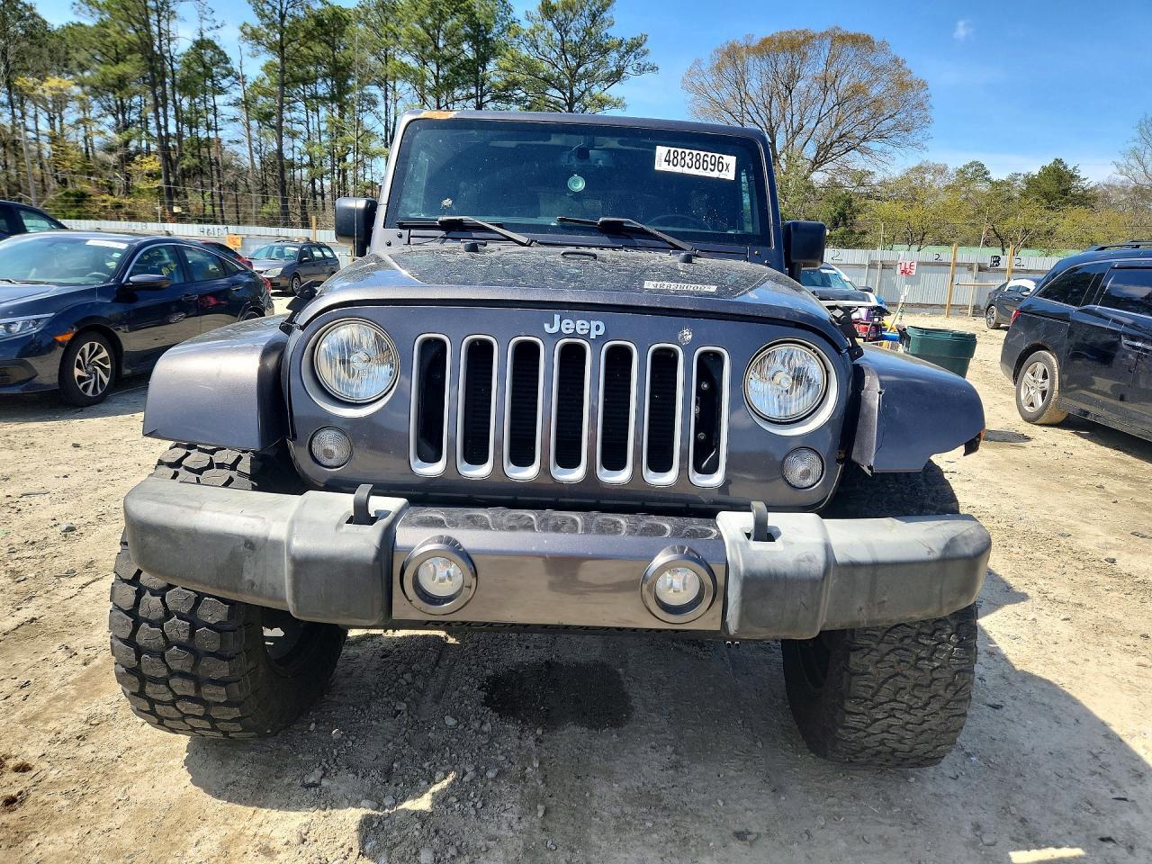2017 Jeep Wrangler Unlimited Sahara - Image 5