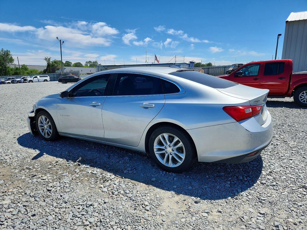 2017 Chevrolet Malibu Lt - Фото 2