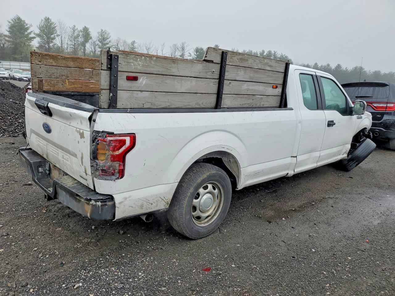 2018 Ford F150 Super Cab - Фото 3