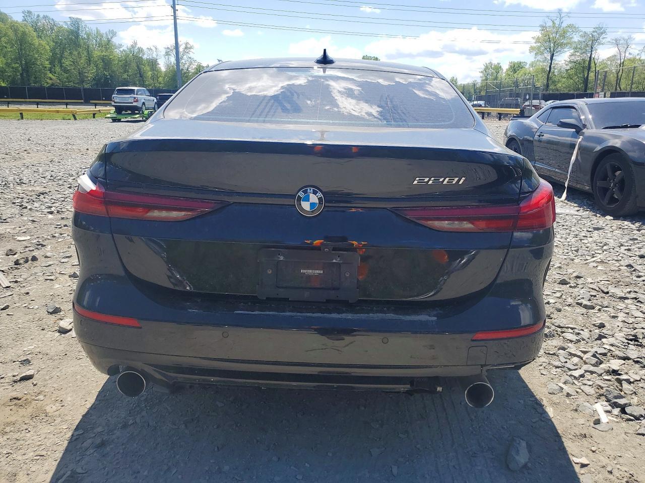 2022 BMW 228I - Фото 6