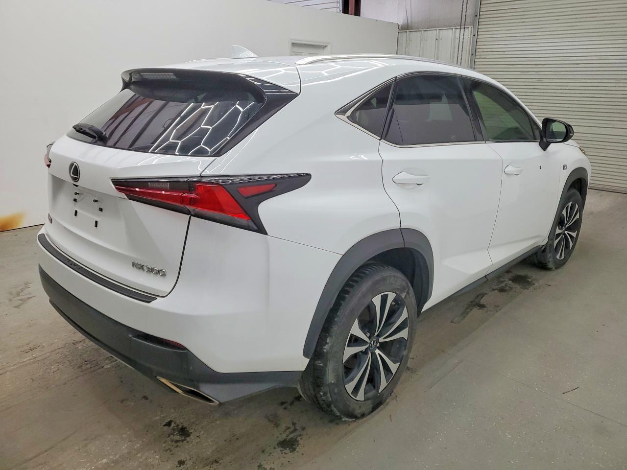 2021 Lexus Nx 300 F Sport - Image 3
