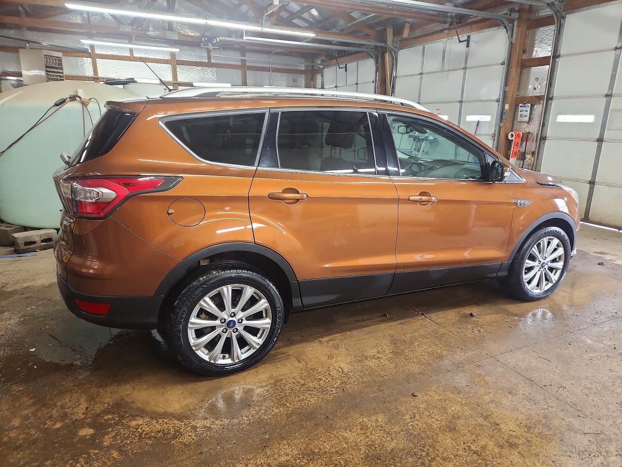 2017 Ford Escape Titanium - Image 3