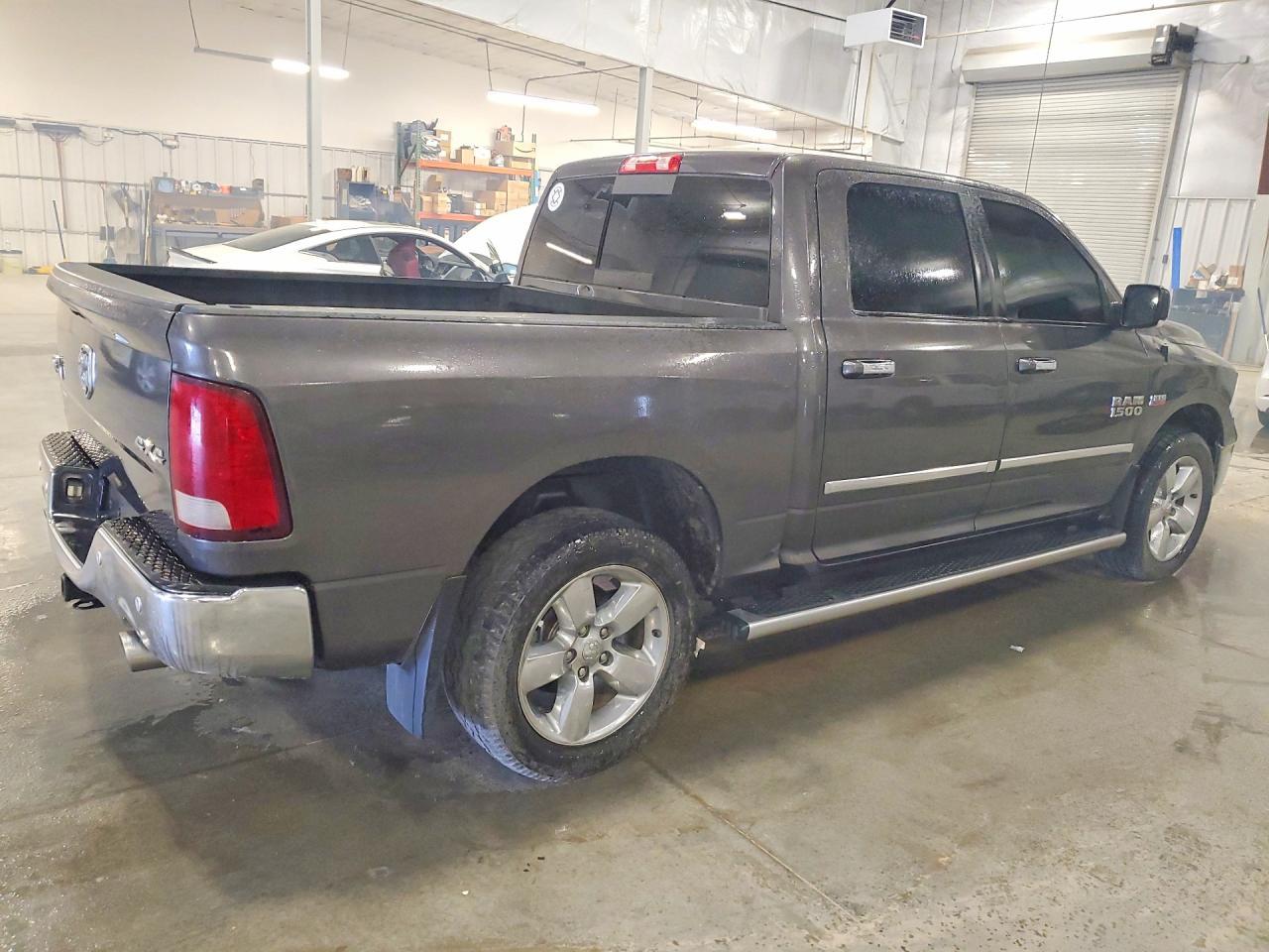 2018 Ram 1500 Slt - Image 3