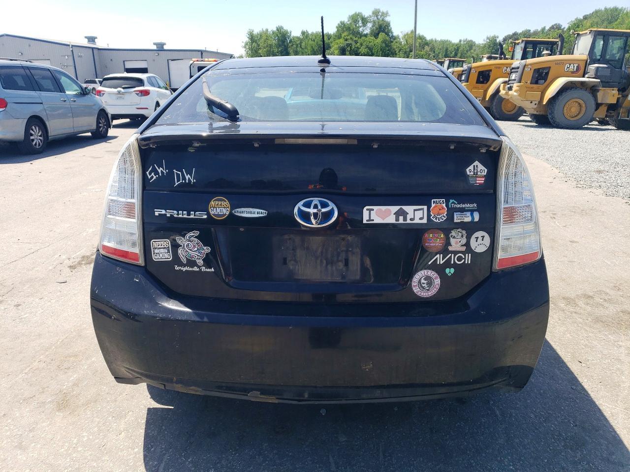 2011 Toyota Prius Four - Фото 6