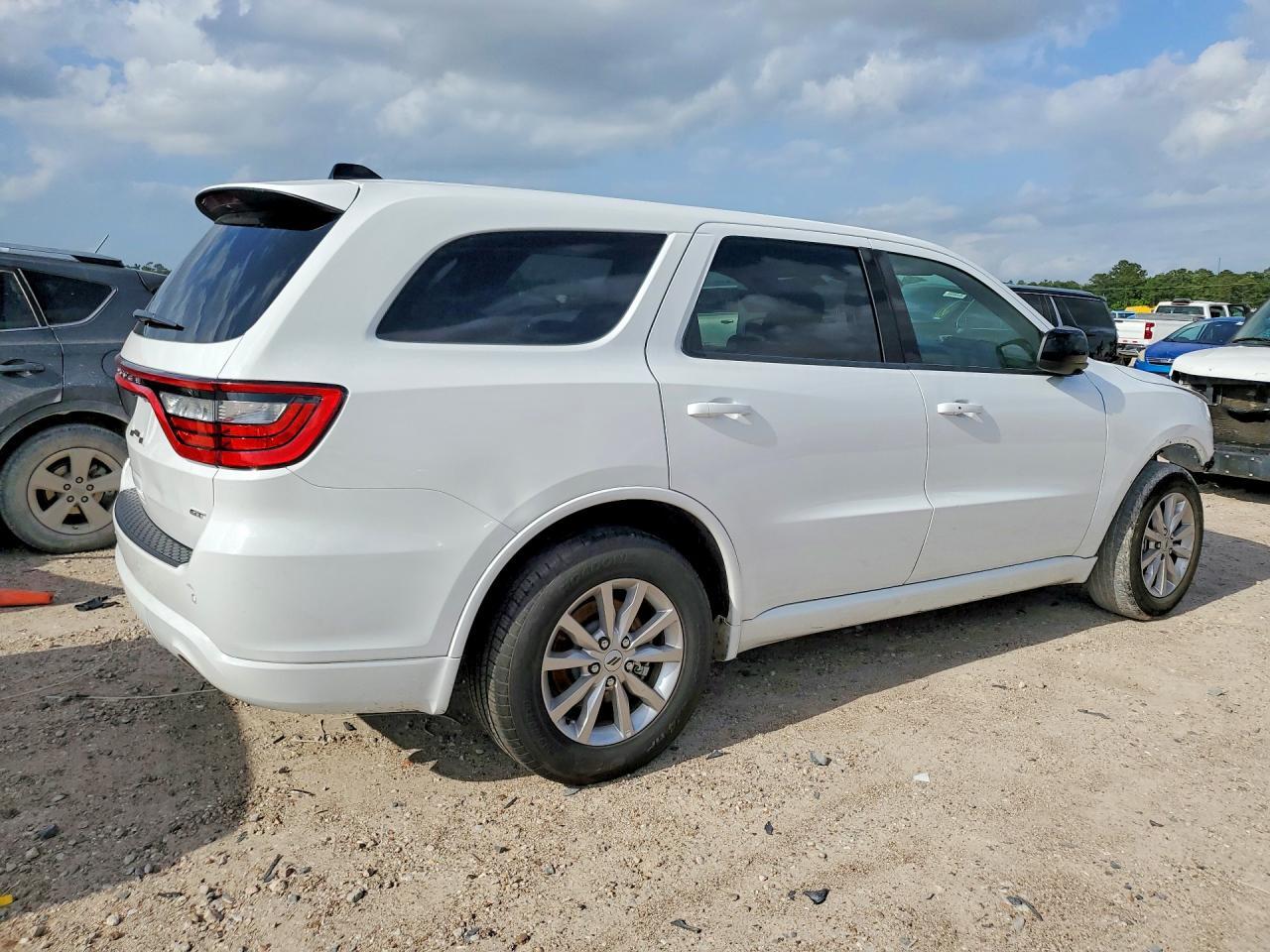 2025 Dodge Durango Gt - Image 3