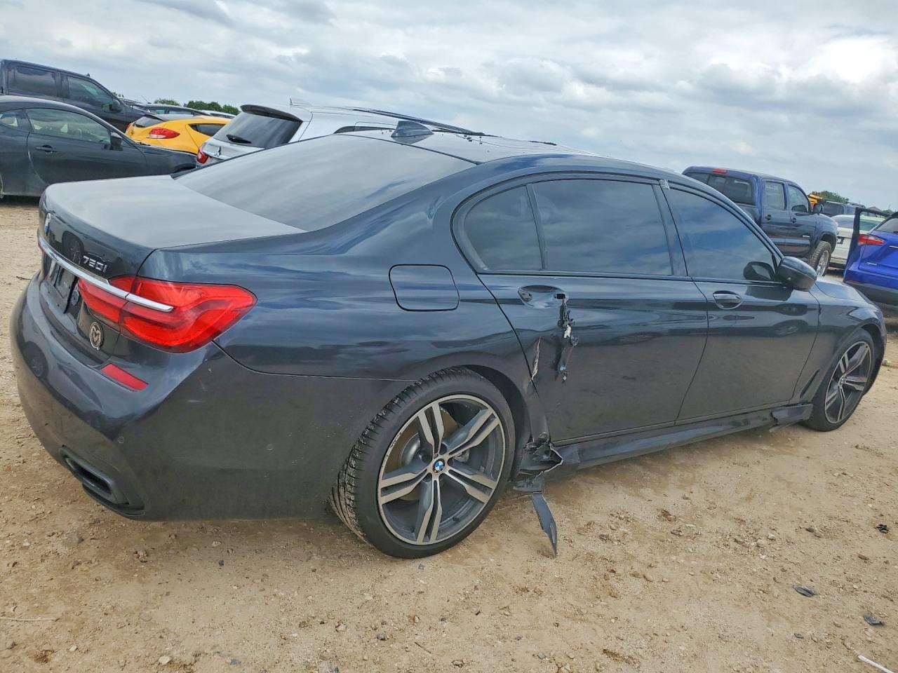 2019 BMW 750 I - Image 3