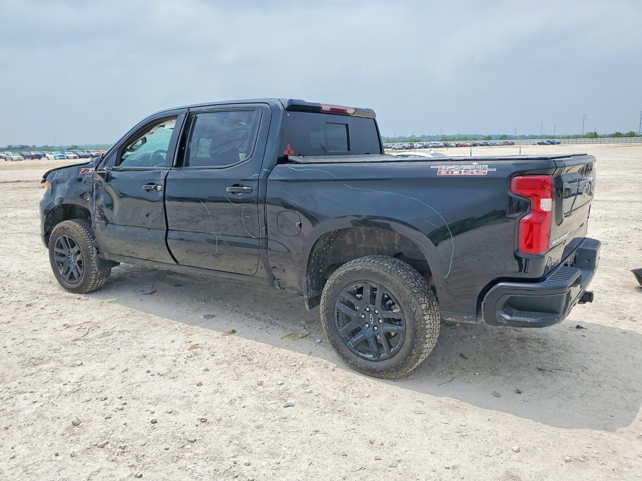 2026 Chevrolet Silverado - Image 2