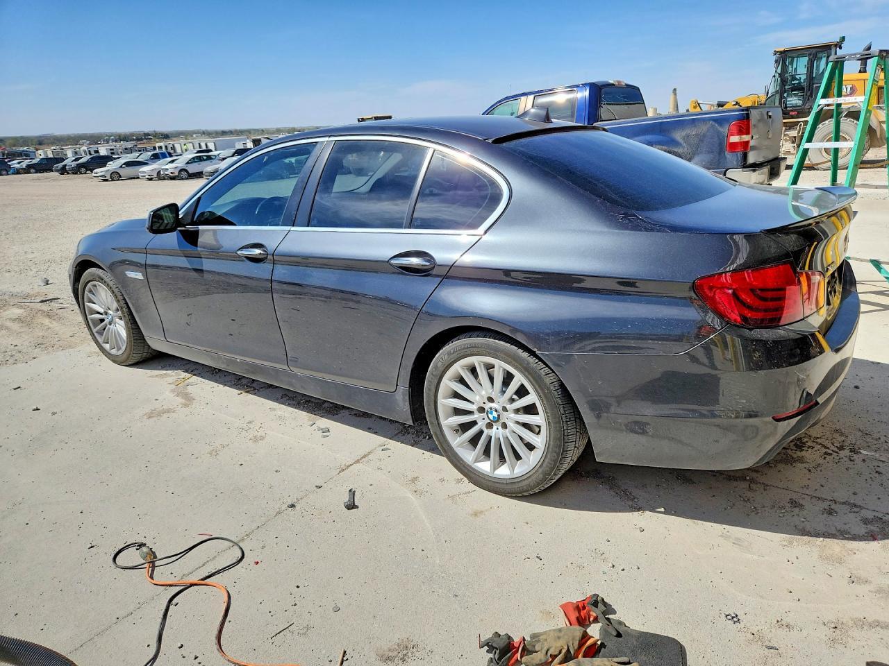 2013 BMW 535 Xi - Фото 2