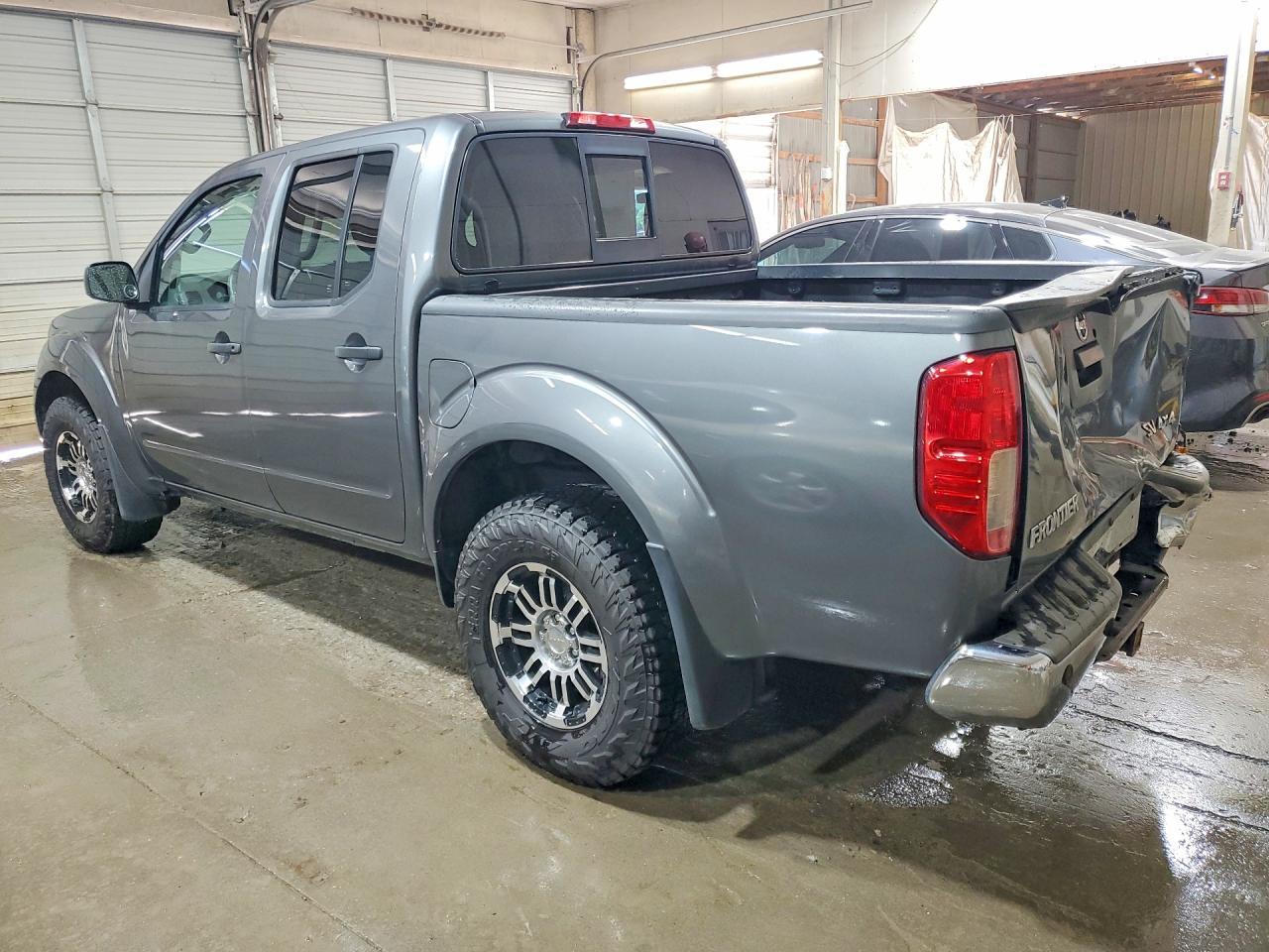 2016 Nissan Frontier Sv - Image 2