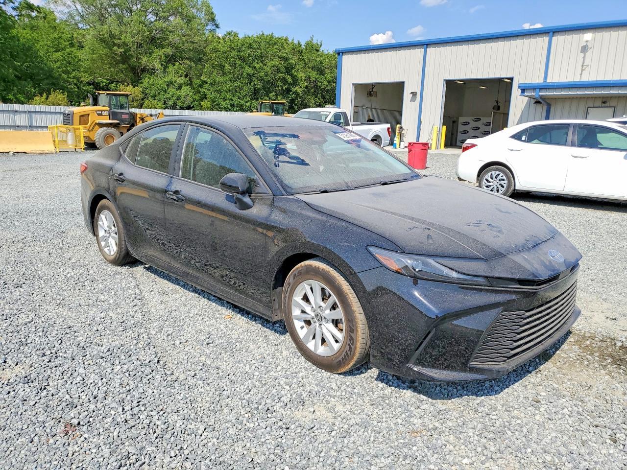 2025 Toyota Camry Le - Фото 4