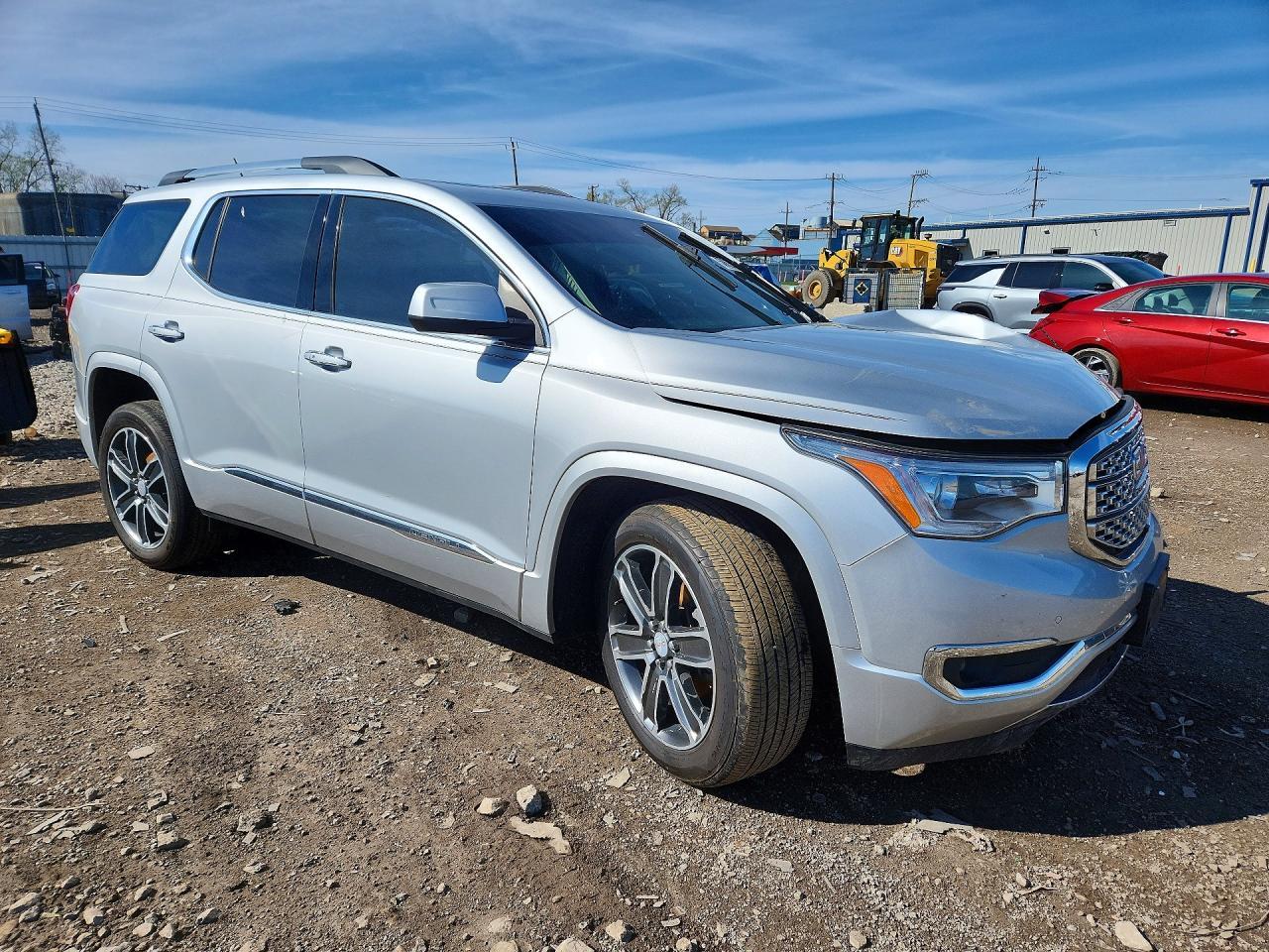 2018 GMC Acadia Denali - Image 4