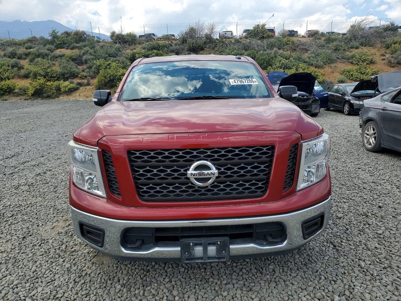 2019 Nissan Titan Sv - Image 5