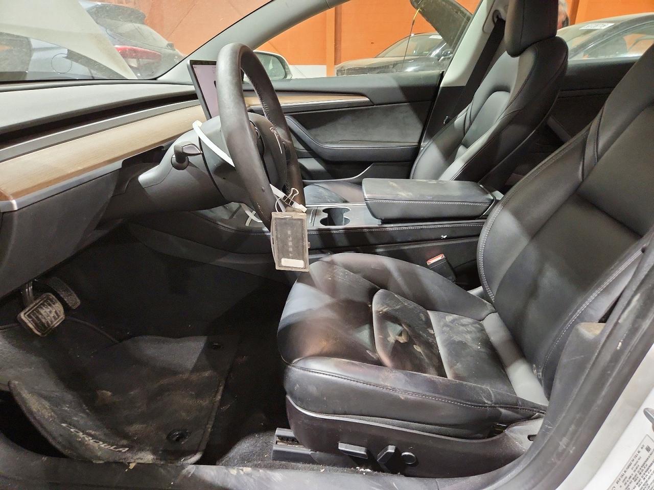 2022 Tesla Model 3 - Фото 7
