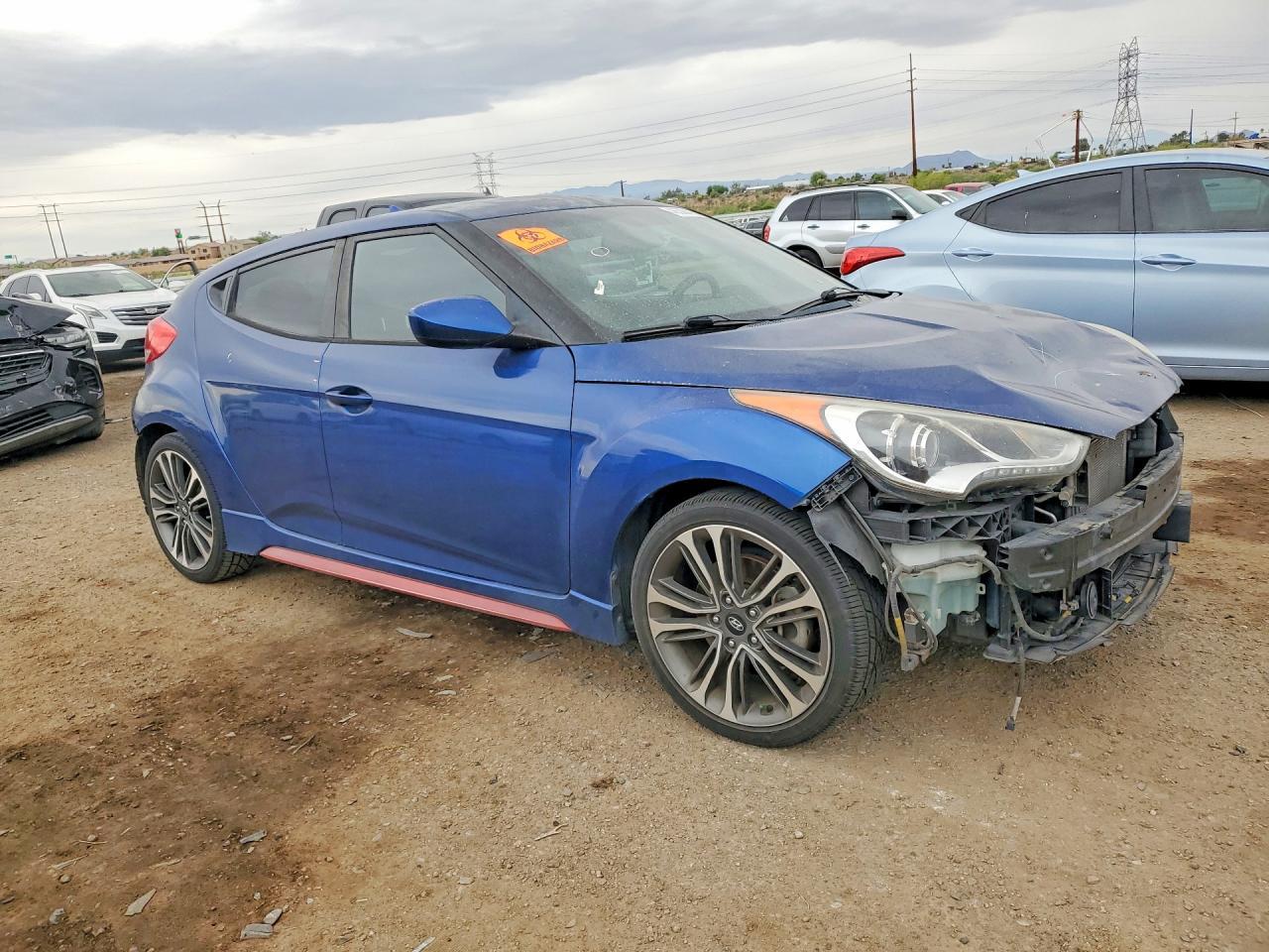 2016 Hyundai Veloster Turbo R-Spec - Image 4