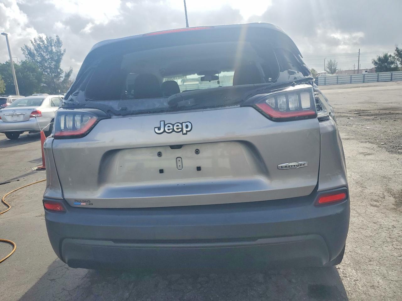 2019 Jeep Cherokee Latitude - Фото 6