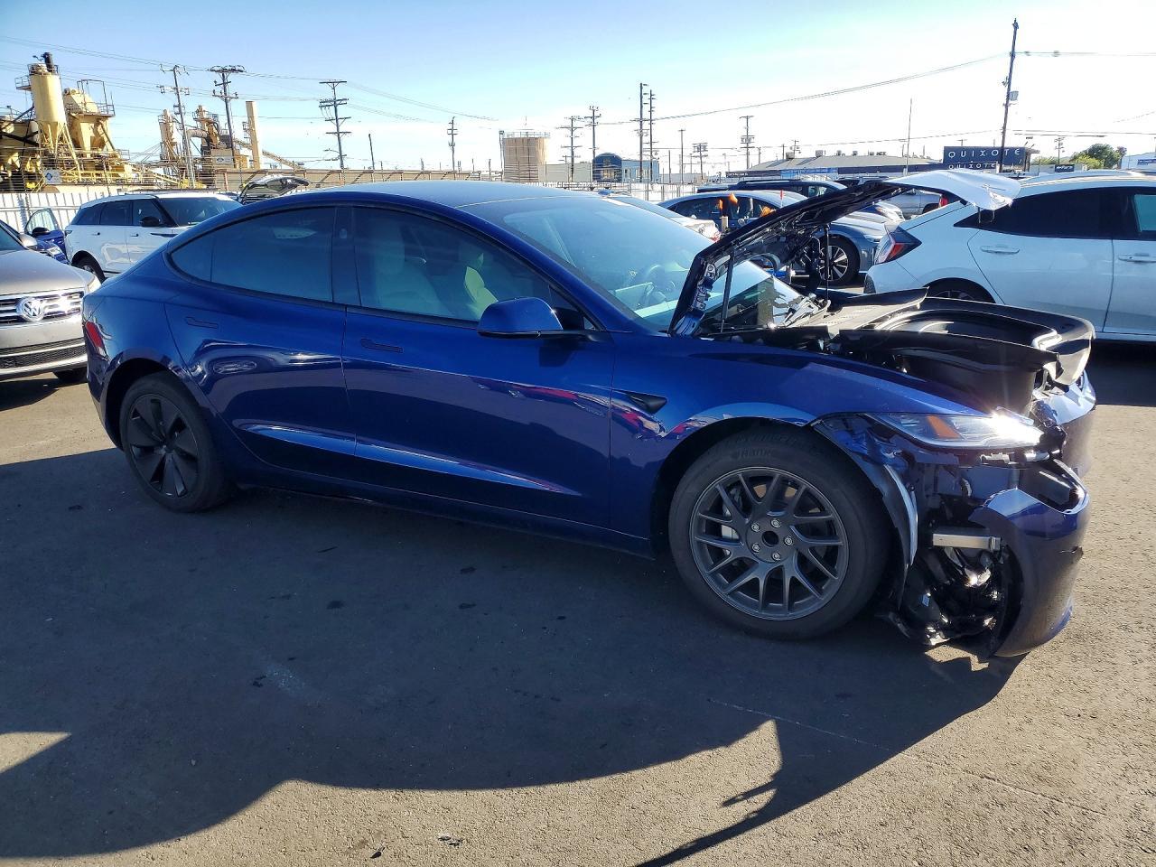 2025 Tesla Model 3 - Image 4