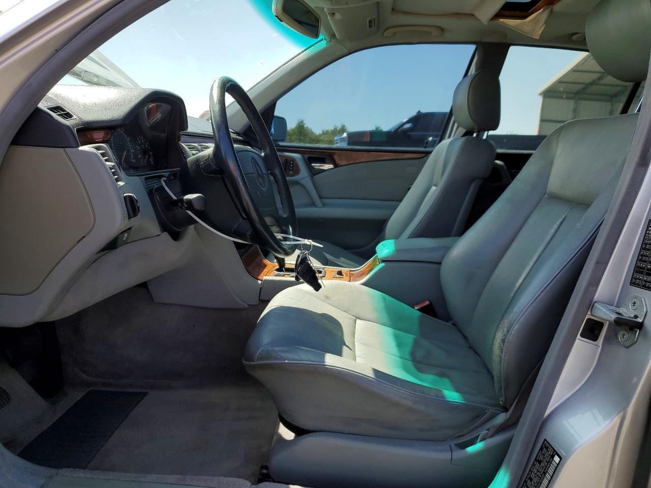 1999 Mercedes-Benz E 320 - Image 7