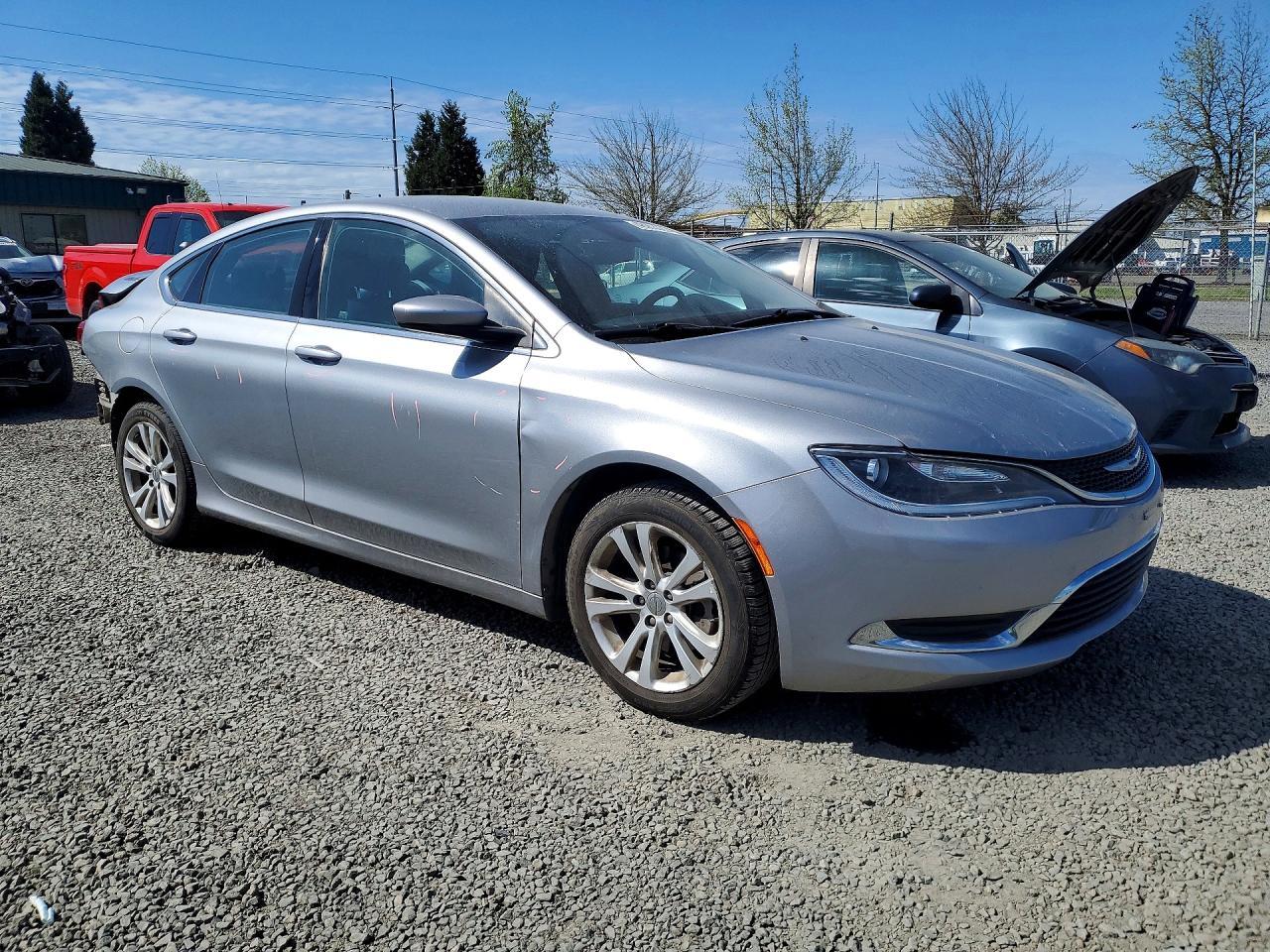 2015 Chrysler 200 Limited - Фото 4
