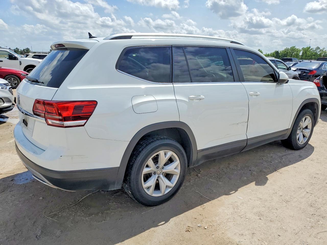 2019 Volkswagen Atlas Se - Image 3