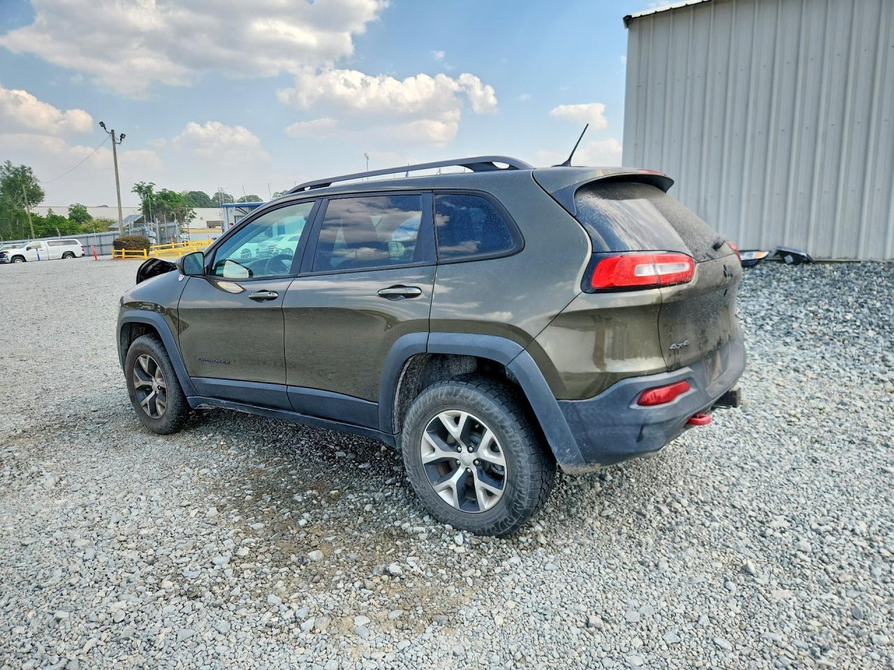 2015 Jeep Cherokee Trailhawk - Image 2
