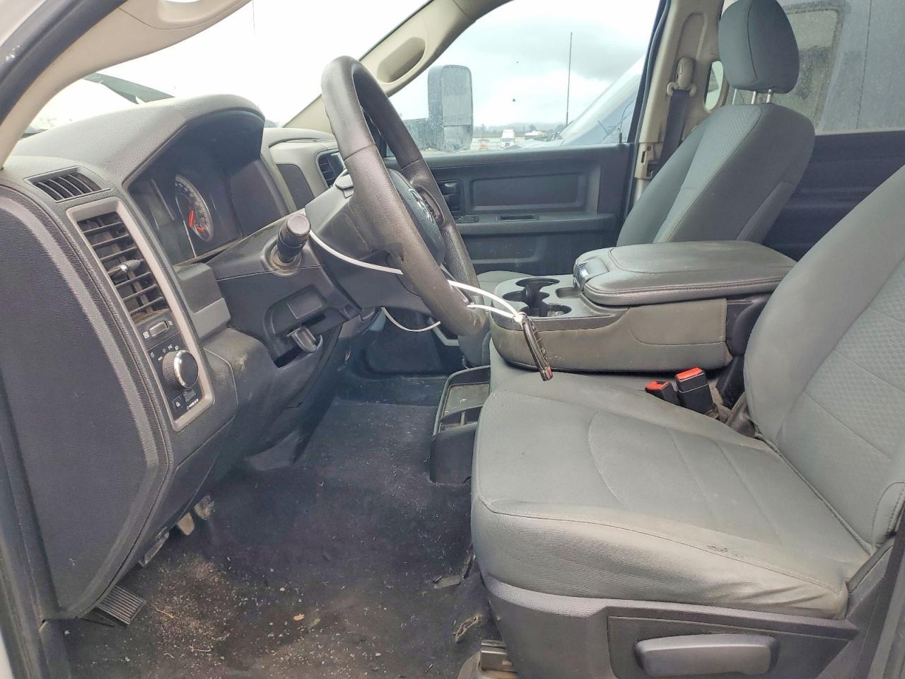 2018 Ram 3500 St - Фото 7