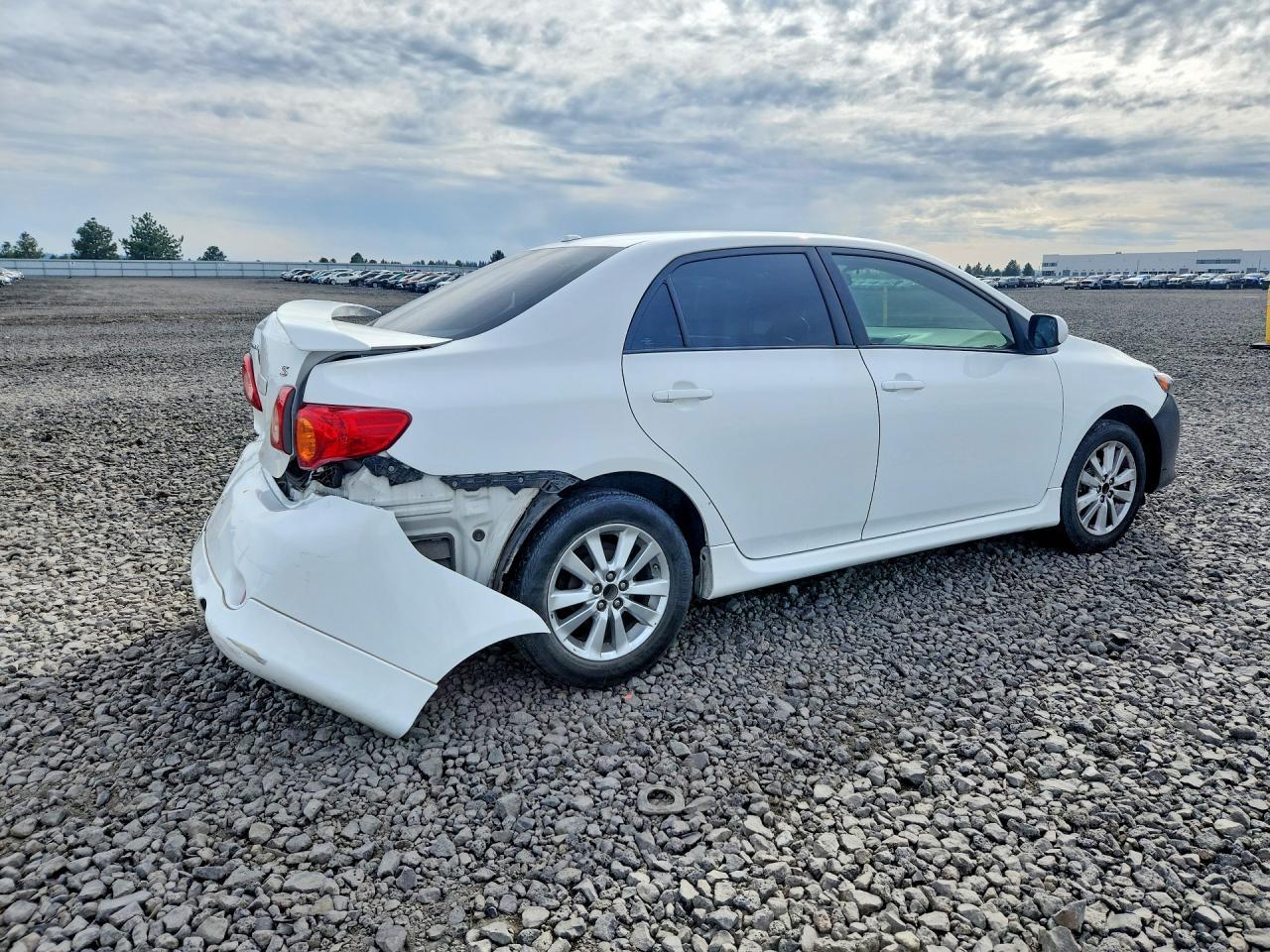 2010 Toyota Corolla S - Фото 3
