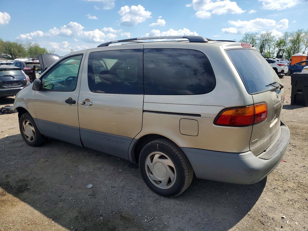 2000 Toyota Sienna Le - Фото 2