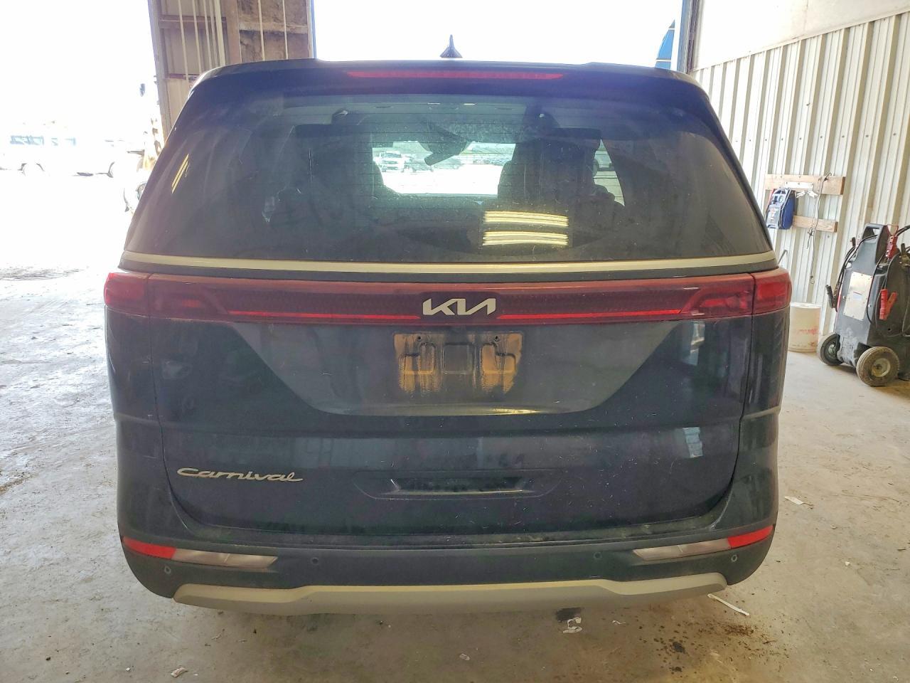 2022 Kia Carnival Lx - Image 6