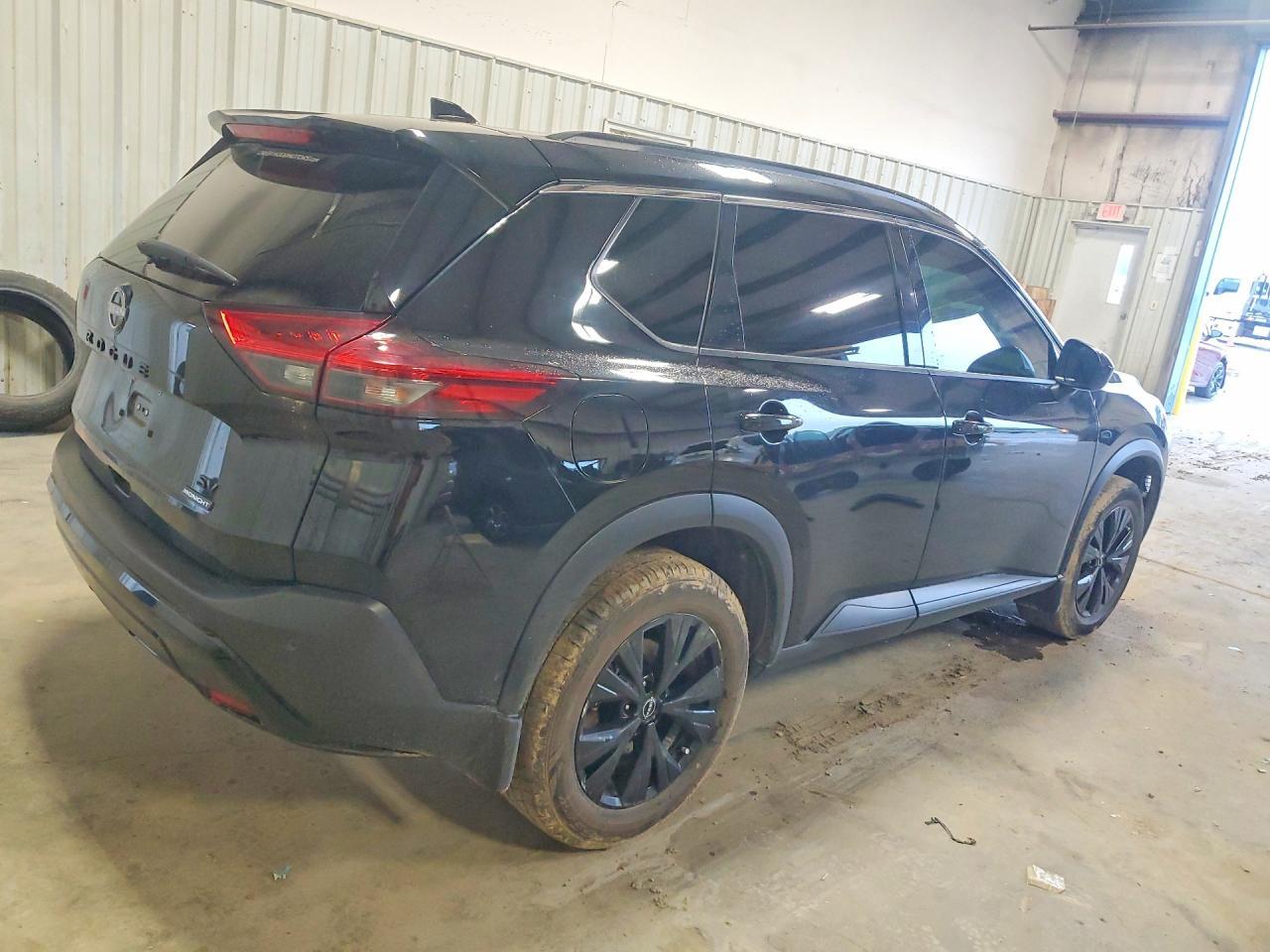 2023 Nissan Rogue Sv - Image 3