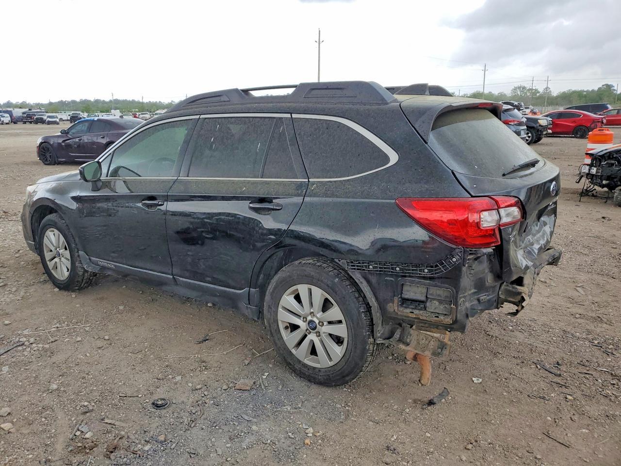 2018 Subaru Outback - Image 2