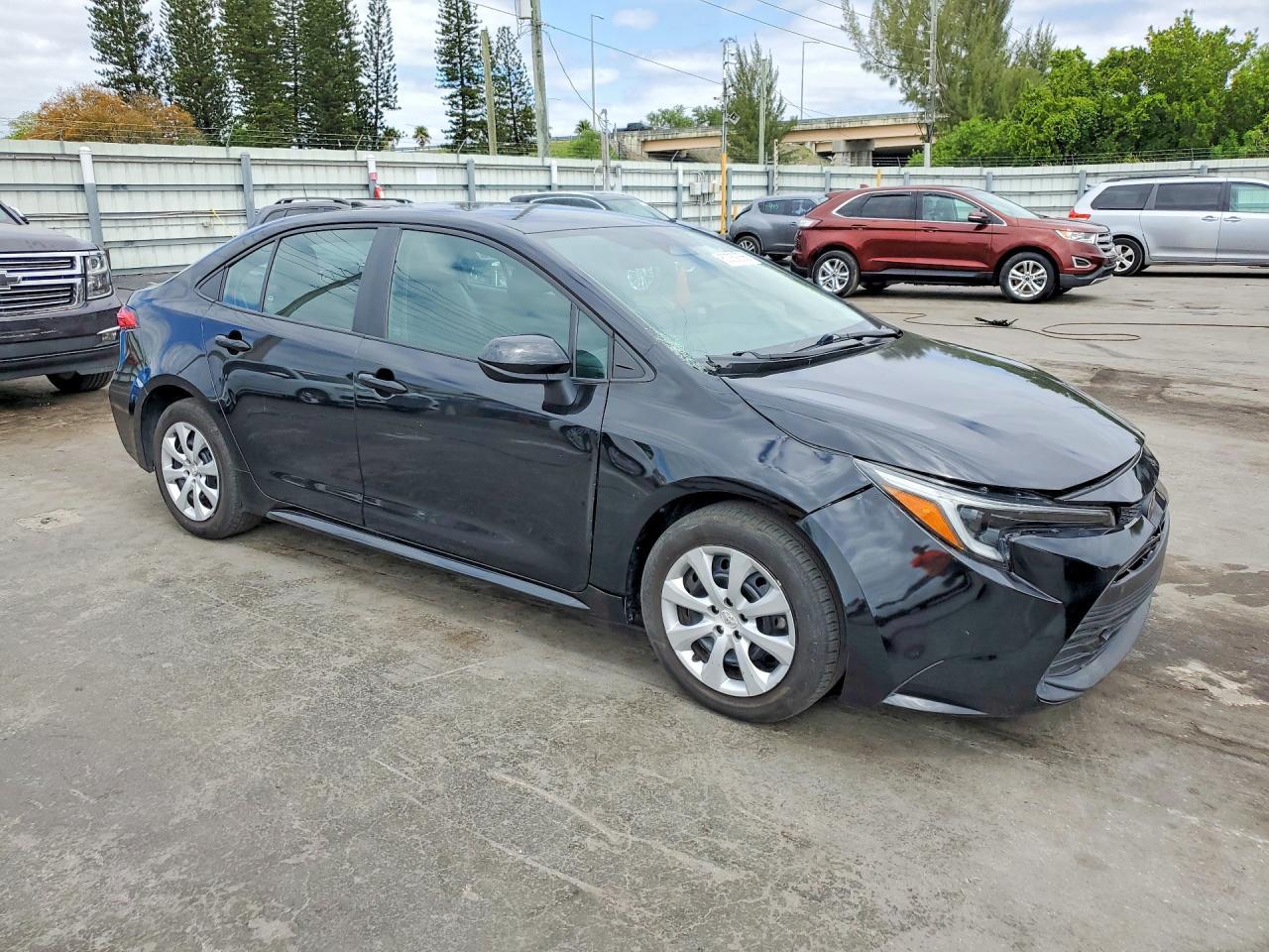2023 Toyota Corolla Le - Image 4