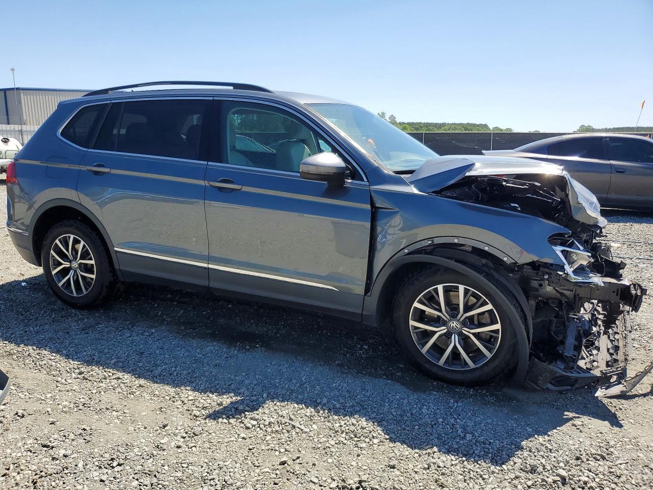2020 Volkswagen Tiguan Se - Фото 4