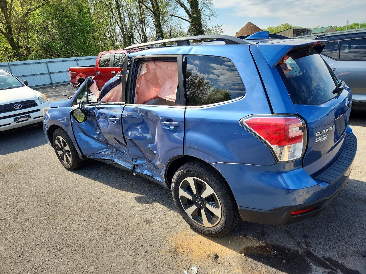 2018 Subaru Forester - Image 2