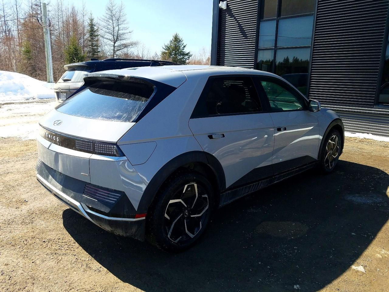 2024 Hyundai Ioniq 5 Sel - Image 3