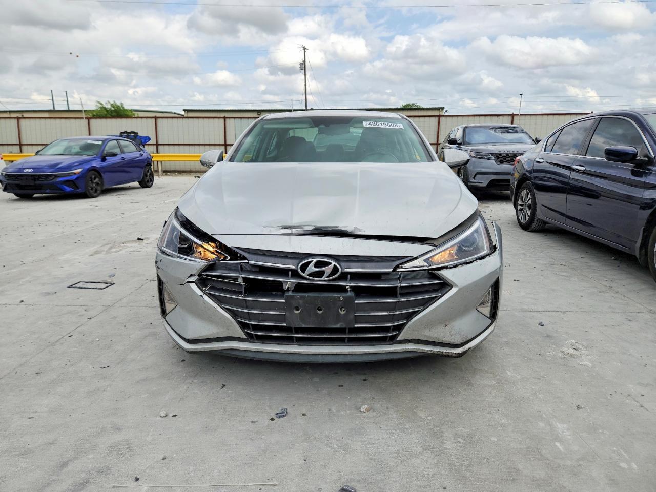 2019 Hyundai Elantra Value Edition - Image 5