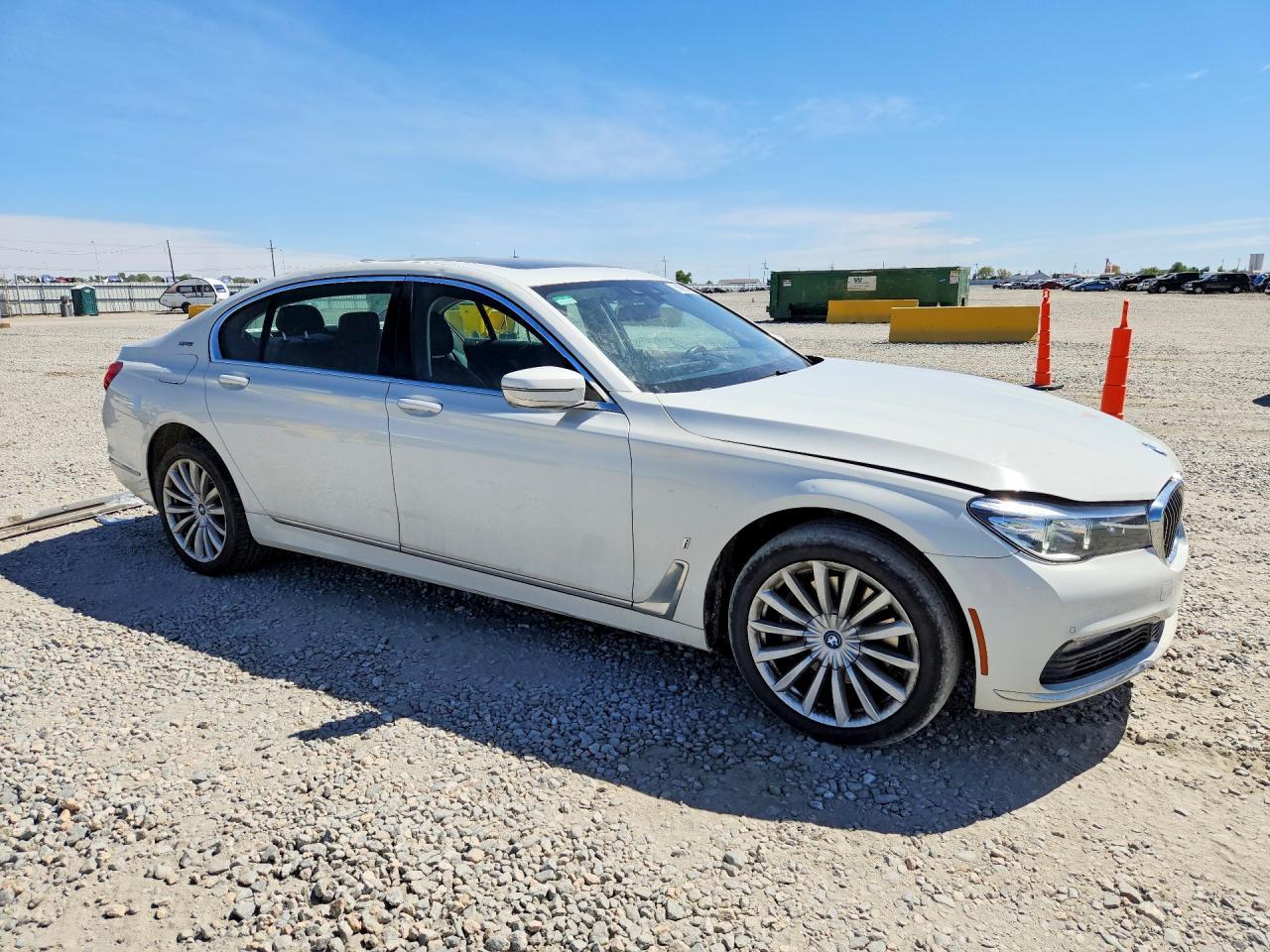 2018 BMW 740 Xe - Фото 4