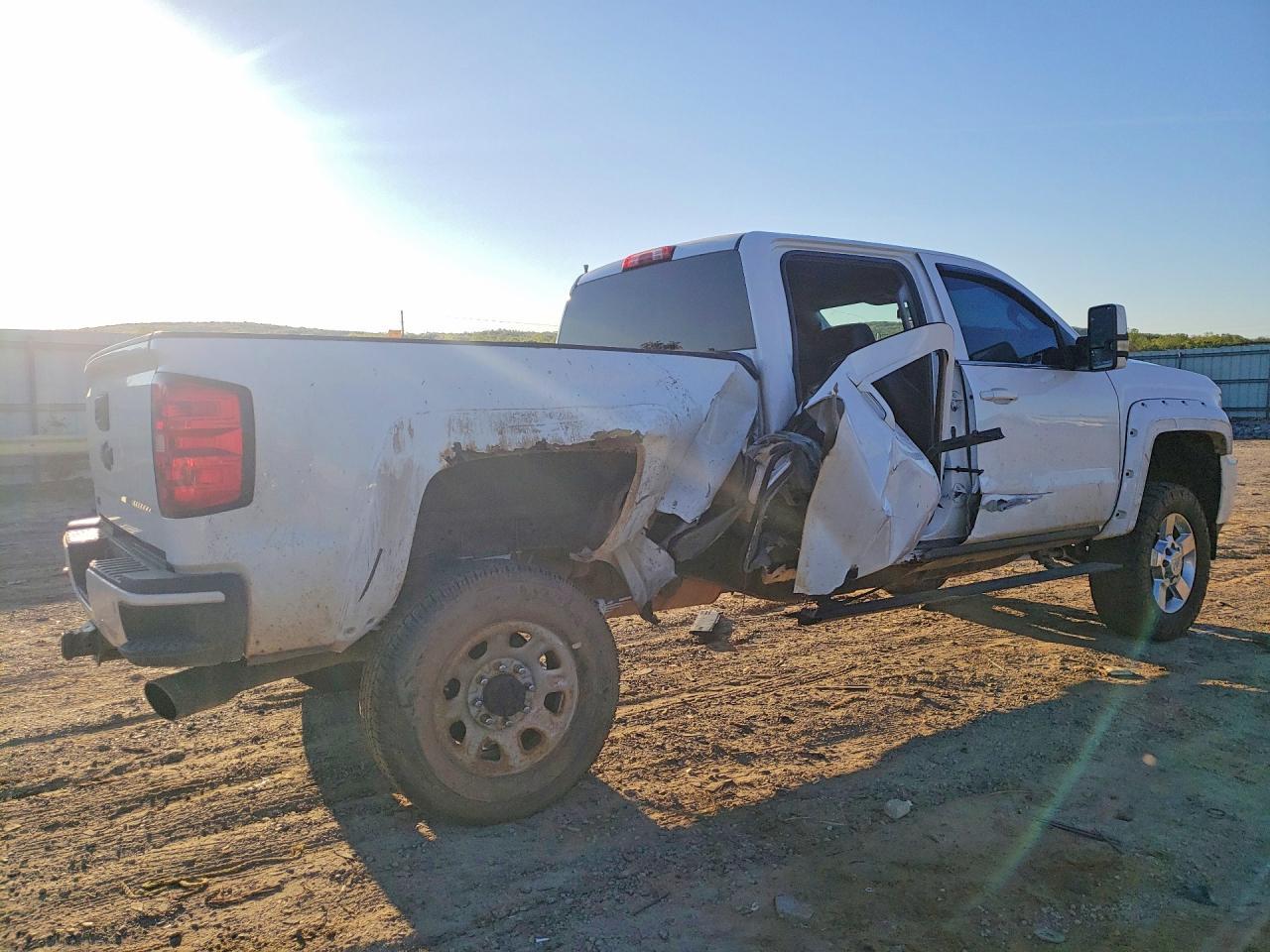 2016 Chevrolet Silverado K2500 Heavy Duty Ltz - Фото 3